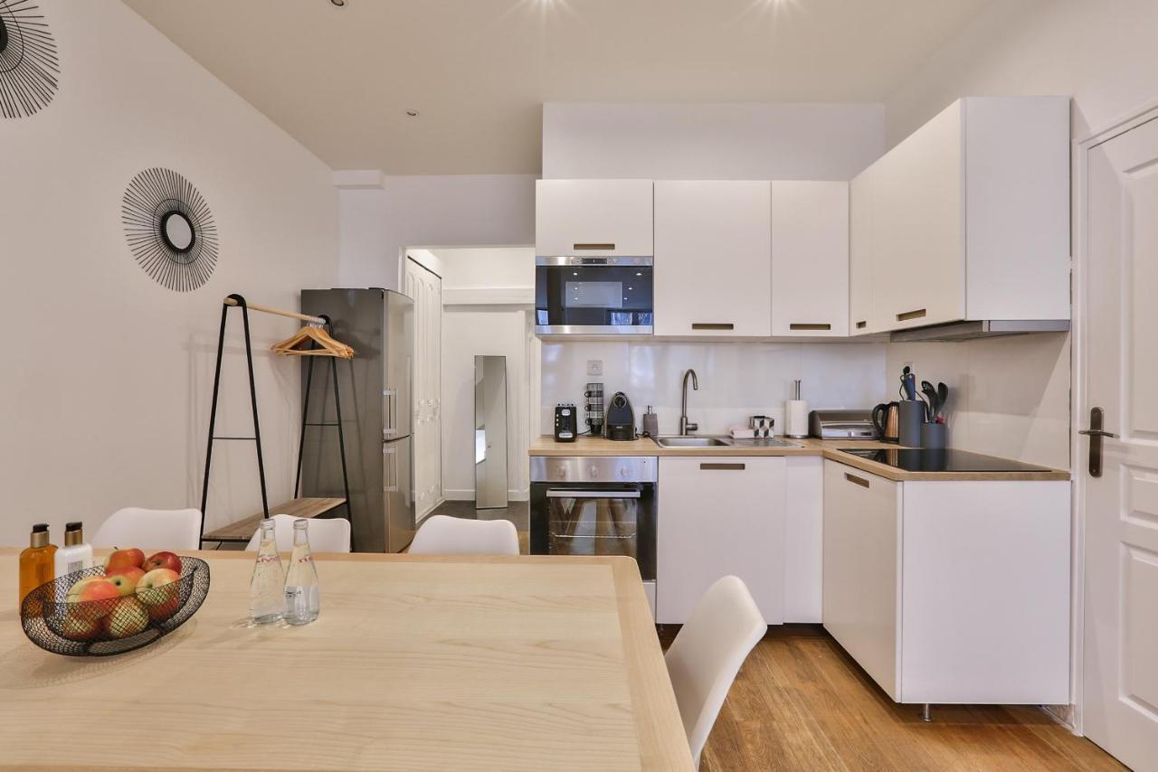 34 - Urban Luxury Paris Louvre Apartment Exterior photo