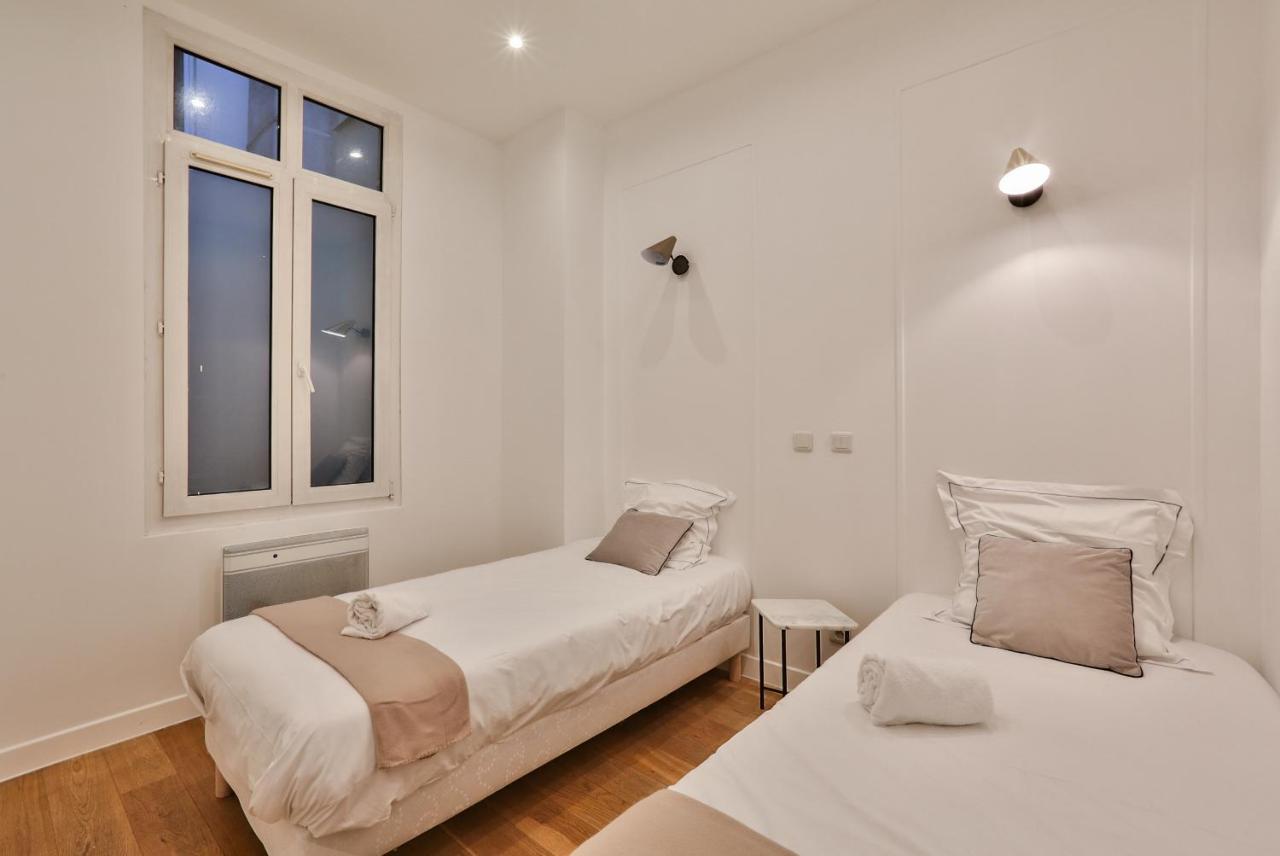 34 - Urban Luxury Paris Louvre Apartment Exterior photo